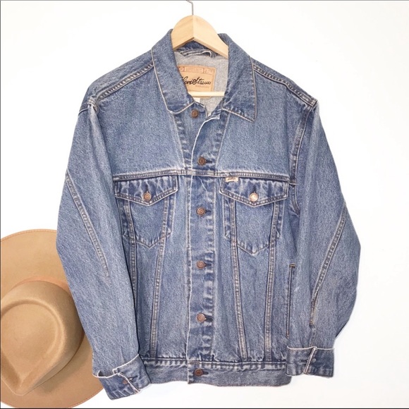 Levi's Jackets & Blazers - Levi’s Signature Collection denim trucker jacket